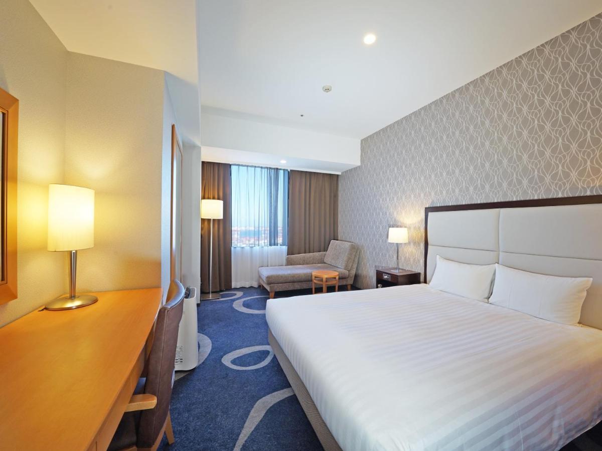 โรงแรมลัวซีร์ ชินางาวะ ซีไซด์ 4* โตเกียว